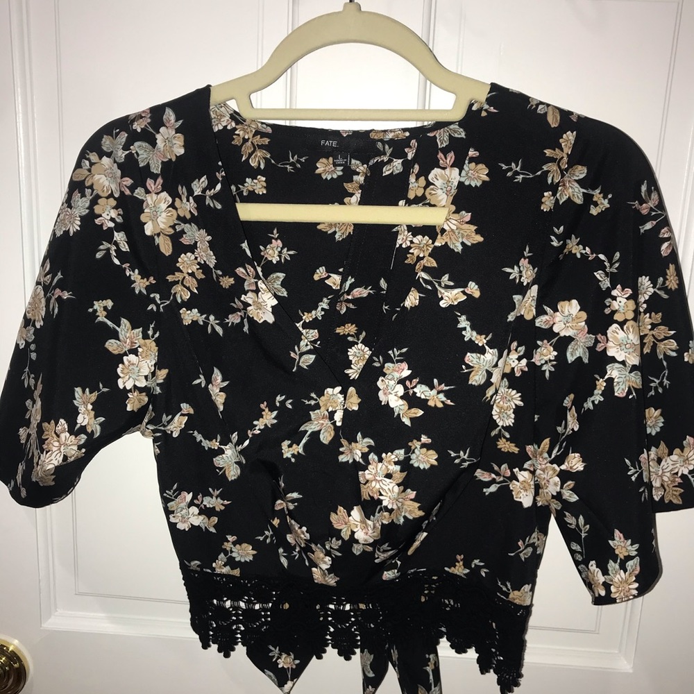 Crop black floral top
